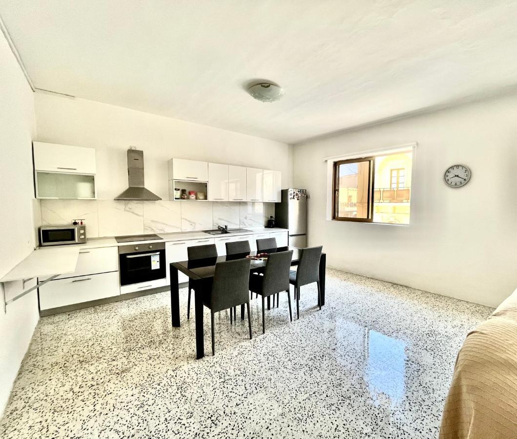 Camag Apartment - Very Close To Airport Birżebbuġa Εξωτερικό φωτογραφία